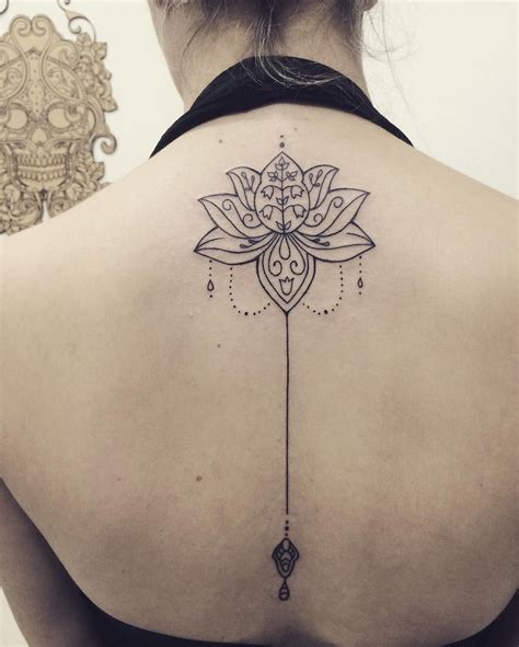 diseños de tatuajes para mujer|TATUAJES para MUJERES Diseños Femeninos。